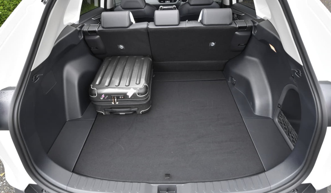 100均の車用トランクシートおすすめ8選 汚れ防止になる クルマーク ねもなお